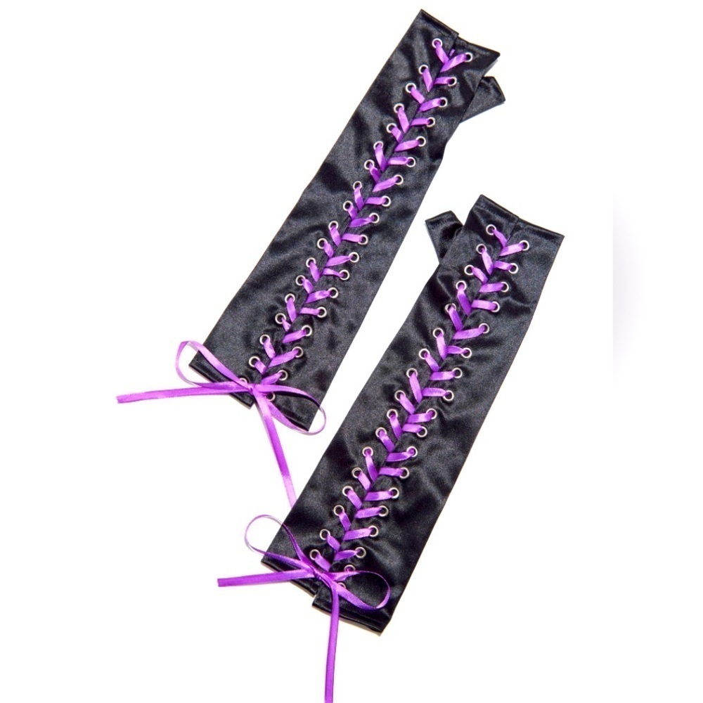 UO Lace-Up Fingerless Glove